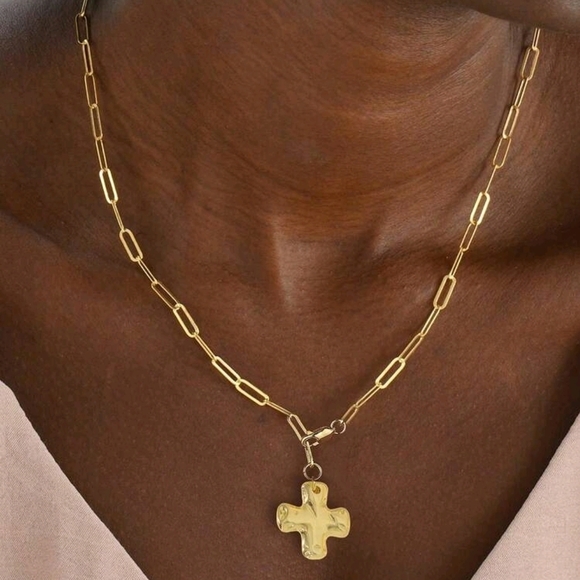 Jewelry - Gold Cross Pendant Necklace Elegant